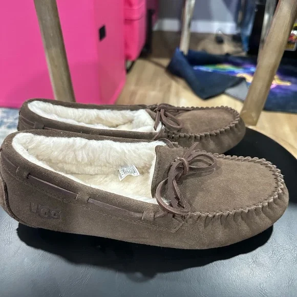 UGG  Olsen Chocolate Suede Slippers  new  no tags - Picture 2 of 12